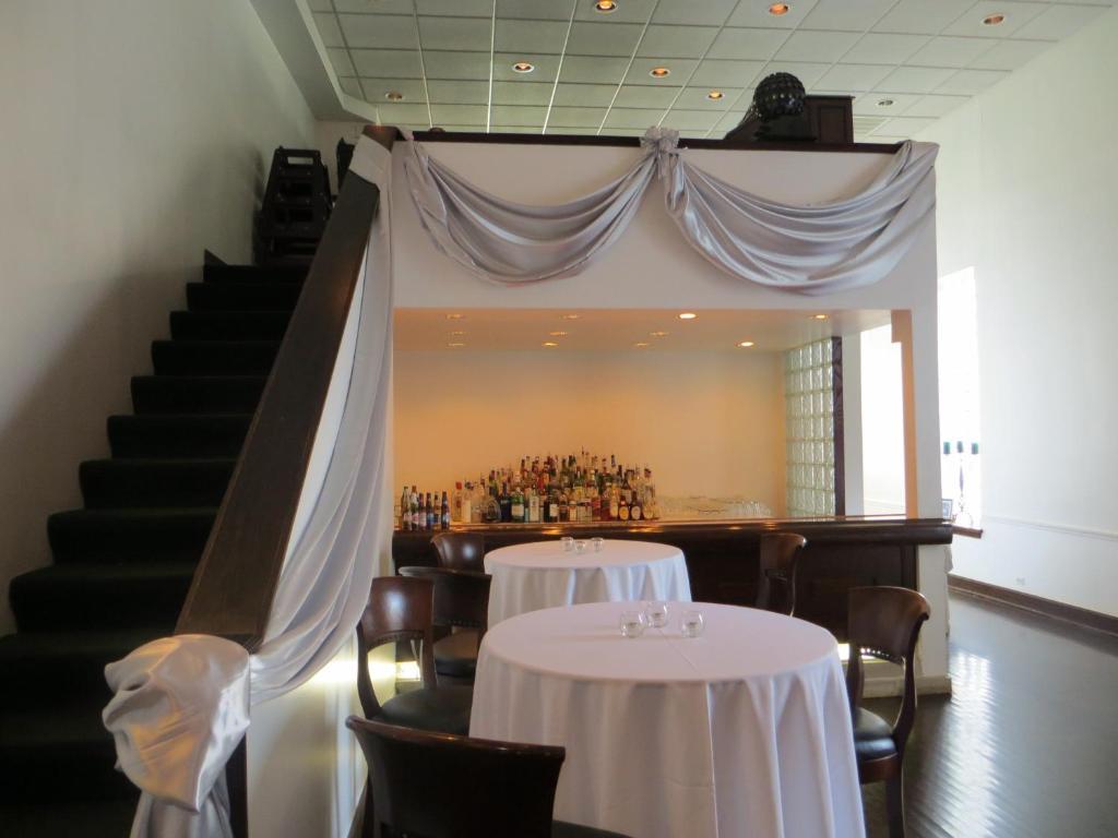 The Polo Inn Bridgeport U.S.A. Чикаго Екстериор снимка