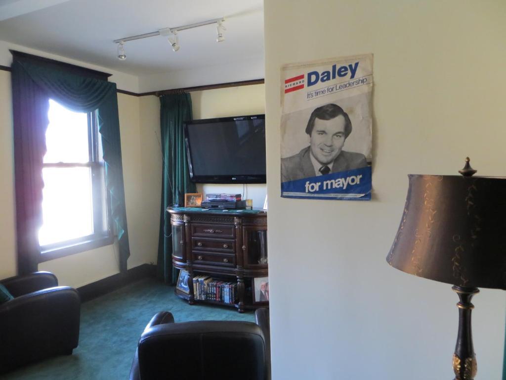 The Polo Inn Bridgeport U.S.A. Чикаго Екстериор снимка
