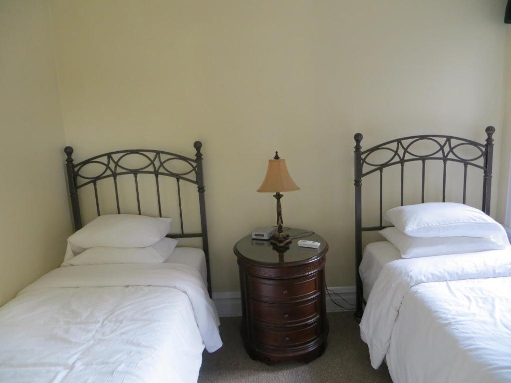 The Polo Inn Bridgeport U.S.A. Чикаго Екстериор снимка