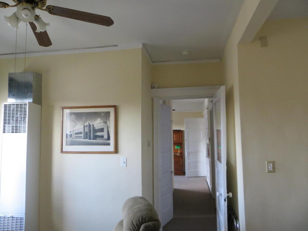 The Polo Inn Bridgeport U.S.A. Чикаго Екстериор снимка